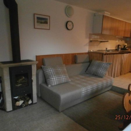 Apartman Aya Янов над Нисоу Екстериор снимка