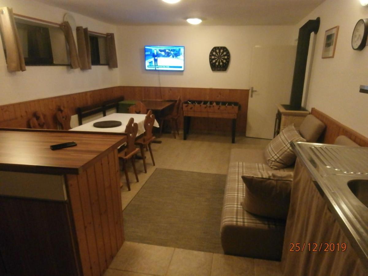Apartman Aya Янов над Нисоу Екстериор снимка